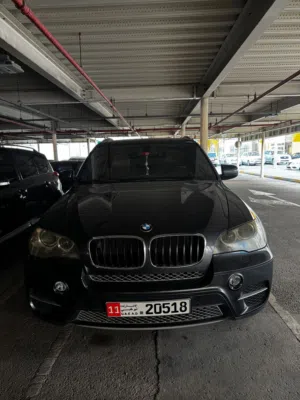 BMW X5, 2011 model ,gcc spec ,140000km, Good condition ,low mileage,accidents free, Price-30000