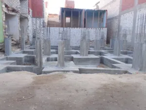 مقاول بناء مصري نخدم بيدي موجود لوح خدمه الله يبارك بني تام من القواعد للسقف بني صور استراحات بيرسود