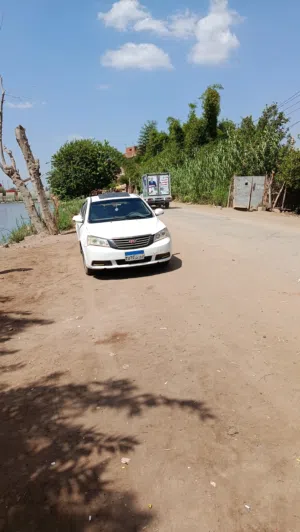 جيلي ام جراند 2014رخصه ثلاث سنوات
