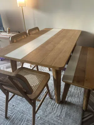 طاولة طعام للبيع