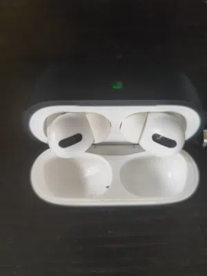 airpods pro 1st gen للبيع