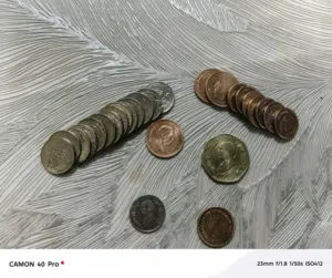 السلام عليكم متوفر عملات معدنيه اردنيه قديمه من العملات الدينار الاردني الحديد التعريفه القرشين ونص