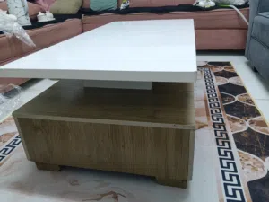 طاولة وسط ..