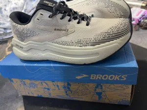 Brooks Ghost Max Running Shoes – Lightweight, Comfortable & Stylish