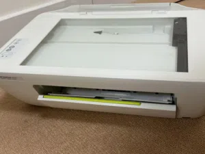 HP DeskJet 2320 طابعه