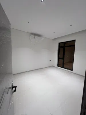 110 m2 3 Bedrooms Apartments for Rent in Muscat Al Maabilah