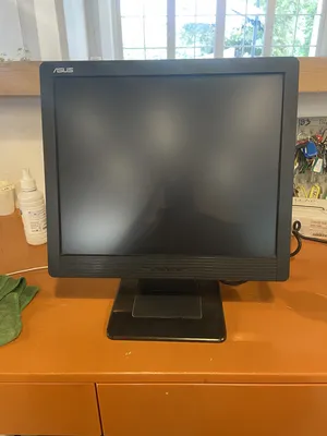 Asus . 13.3" . Used0