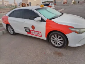 للبيع كامري تكسي 2017 نظيفة جدا جدا