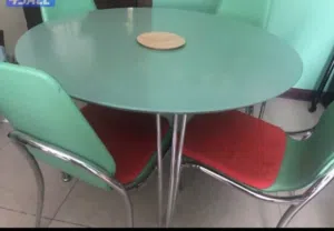 Lovely table dining set