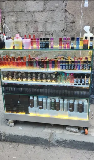 بترينة زجاج ضخم معاء العطر مشروع عرطه