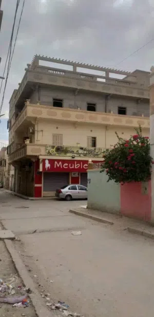 More than 6 bedrooms . 3 Bathrooms . 300 m21