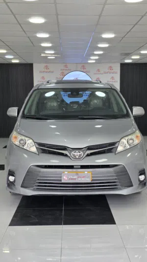 TOYOTA SIENNA XLE 2018 راحة عائلية... فخامة يابانية... واعتمادية تدوم