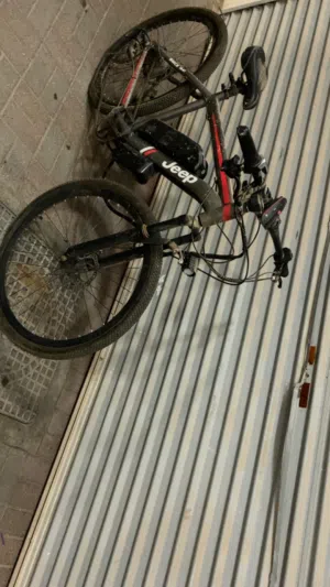 سيكل كهربائي اصلي (JEEP) (شوف الوصف)