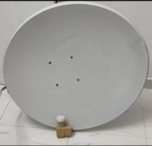 متوفر 2 صحن إرسال 90سم إشارة وجودة ممتارة بدون خدش ولا صدأ ورأس (عدسة) كيبل توصيل سعر الصحن 7 ريال