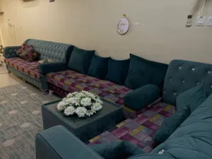 طقم كنب مستعمل بحالة ممتازة