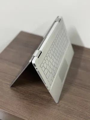 لاب توب HP وإيباد