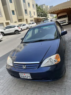 للبيع هوندا سيفيك موديل 2001 بسعر 880دينار التأمين لنهاية السنة