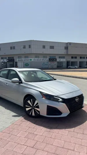 Used Nissan Altima in Muscat