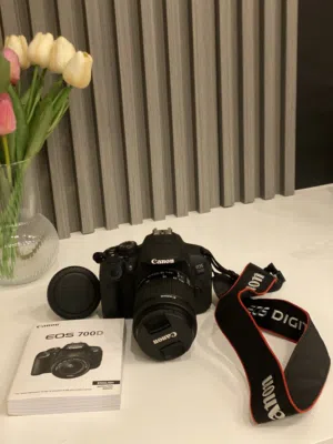 كاميرا Canon EOS 700D بحال الوكالة للبيع