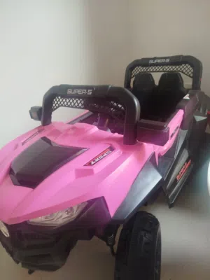 سيارة جيب للاطفال