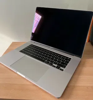شروة macbook pro للبيع