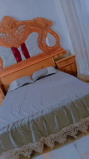 مستخدمه قليل او خشب تسكام اصلي