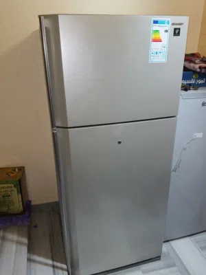 ثلاجة شارب 27 قدم (670 لتر ) للبيع