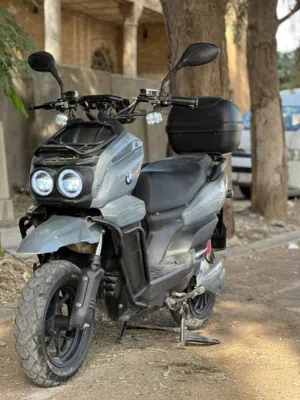 اباتشي شحن ملف 1500 وات بطاريات رصاص مو ليثيوم بطارية تخبل  نظافتها مثل ما موضح بالصور جديدة