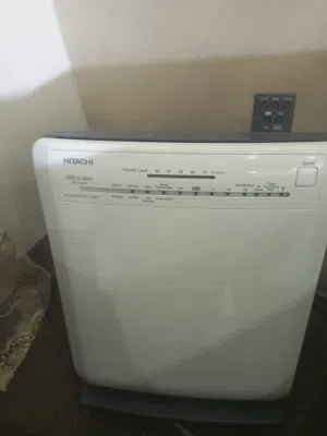 جهاز ازاله الرطوبه هيتاشي ياباني.  بحال الوكاله