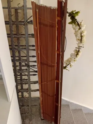 ستائر فرتكل للمكاتب للبيع