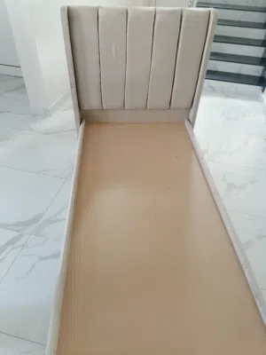 للبيع سرير فردي