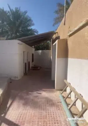 126 m2 3 Bedrooms Townhouse for Rent in Al Dakhiliya Bidbid