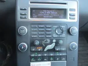 مطلوب مسجل لفولفو S80 V8