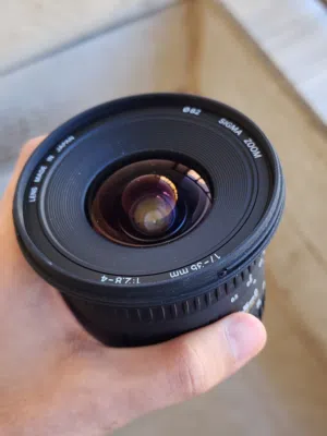 عدسة سيجما 17-35mm لكاميرات النيكون الفل فريم