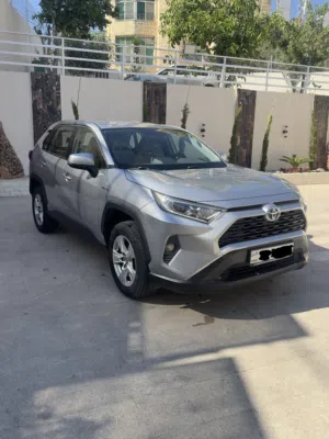 Used Toyota RAV 4 in Amman