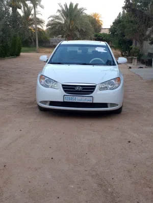 Used Hyundai Elantra in Al Khums
