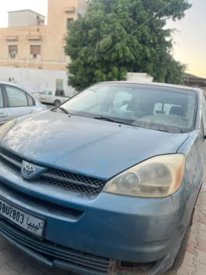 Used Toyota Sienna in Tripoli