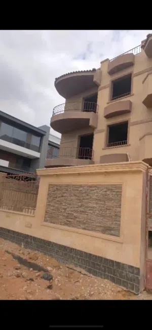1024 m2 More than 6 bedrooms Villa for Sale in Cairo Fifth Settlement