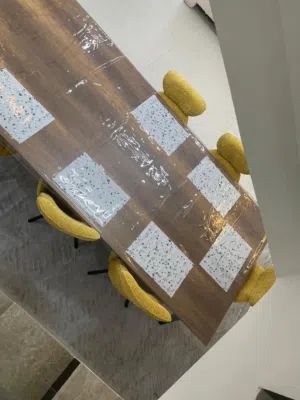 طاولة طعام للبيع فرصة العمر