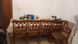 طاوله عائليه كبيره