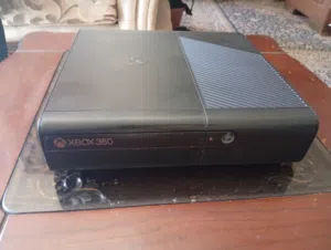 Xbox 360 كوم قطع