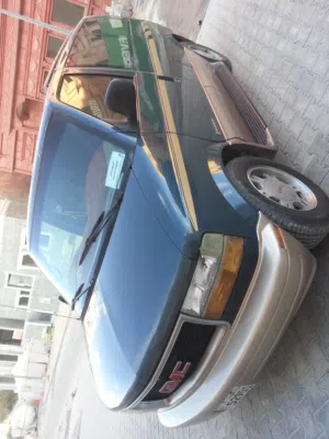 السيارة البيع جمس مديل 2005