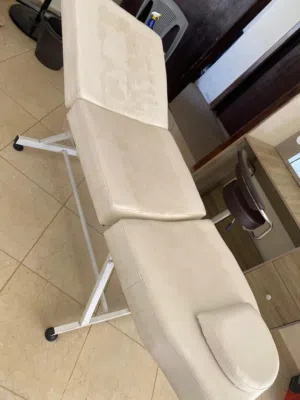 تخت طبي مستعمل