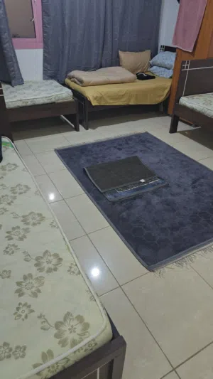 متاح غرف وسرير سنجل ودبل ابوظبى شارع حمدان بدون عموله