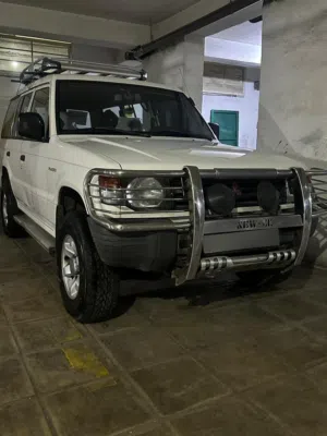 ميتسوبيشي باجيرو موديل 1997 بحالة جيدة جداً للبيع كاش.. اقرأ الإعلان كامل