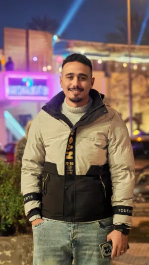محمود ماهر 