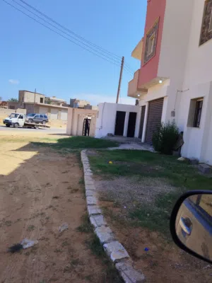 أ ثنين سرنتيات مفتوحات ع بعض للايجار +حجر + حمام