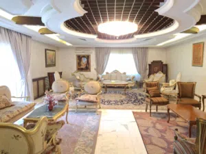 1400 m2 More than 6 bedrooms Villa for Rent in Amman Abdoun