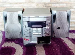 ستيريو SHARP ياباني أصلي مع 2 سماعة (الراديو فقط شغال)