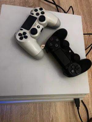 بلاي ستيشن 4 برو سلم مهكرة 500قيقا اقره الوصف